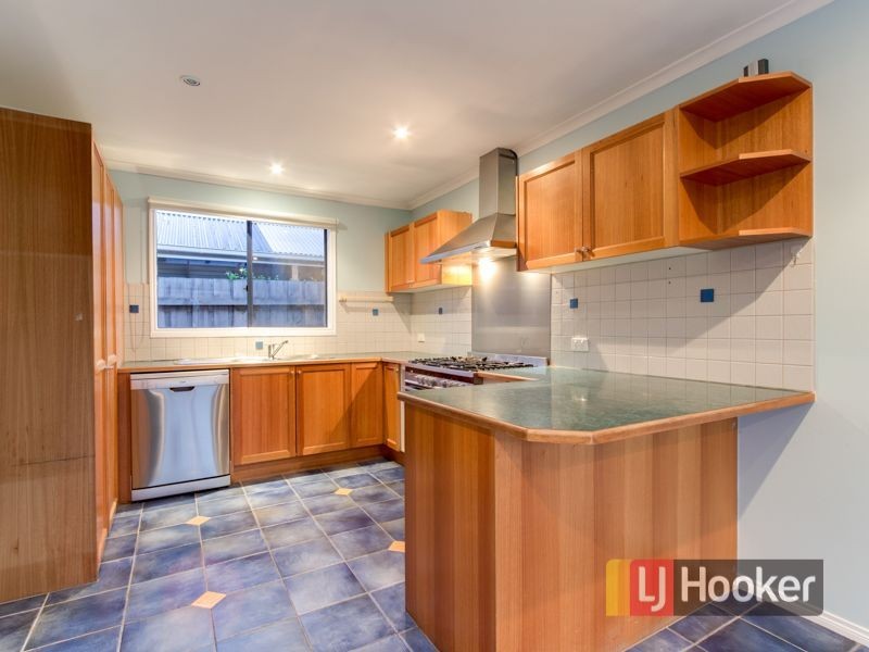 89 Laura Drive, Hampton Park VIC 3976