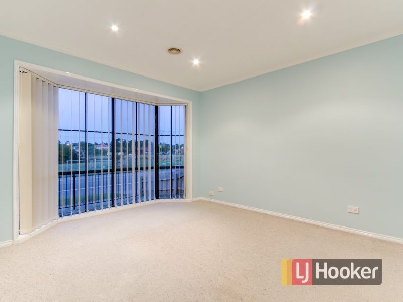 89 Laura Drive, Hampton Park VIC 3976