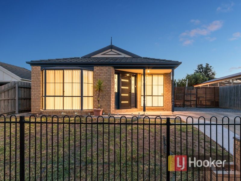 89 Laura Drive, Hampton Park VIC 3976