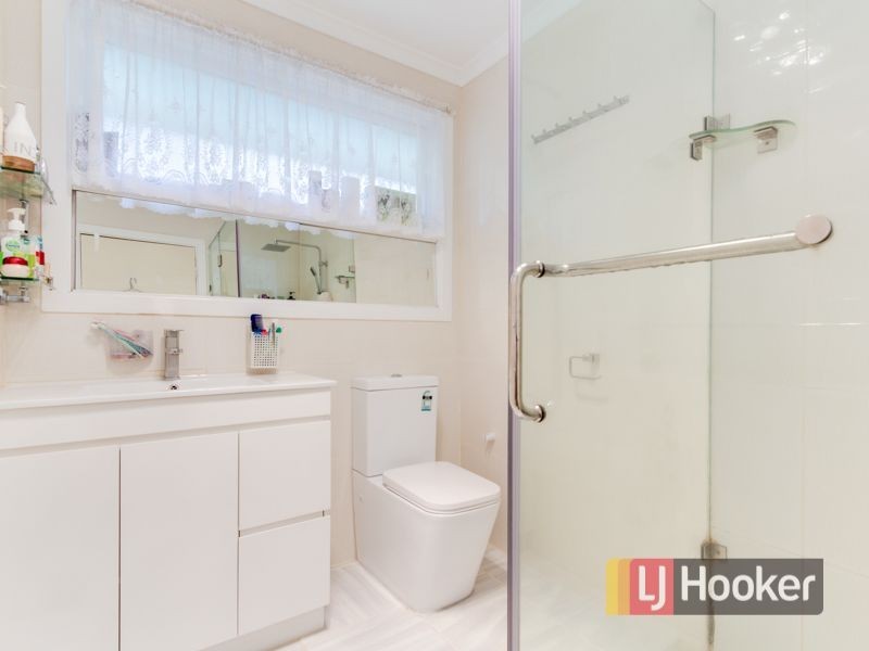 13 McLaughlan Avenue, Eumemmerring VIC 3177