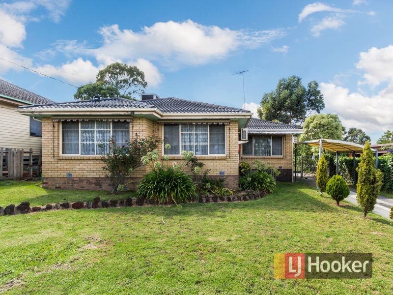 13 McLaughlan Avenue, Eumemmerring VIC 3177