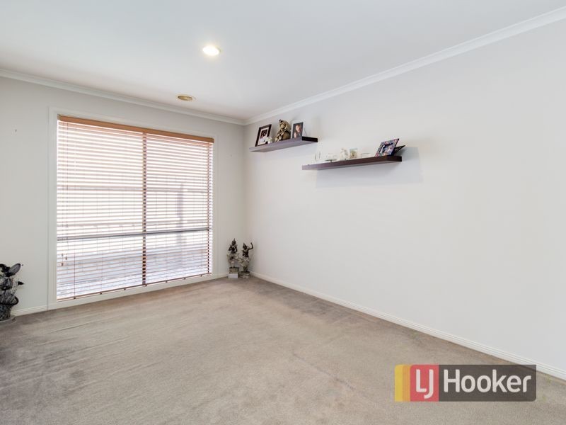 10 Ernest Crescent, Narre Warren South VIC 3805