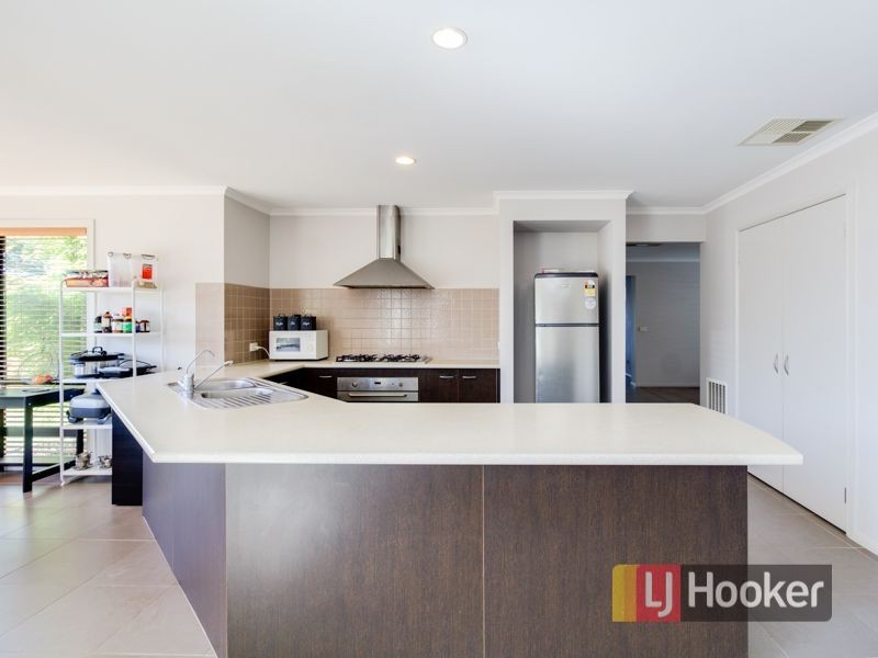 10 Ernest Crescent, Narre Warren South VIC 3805