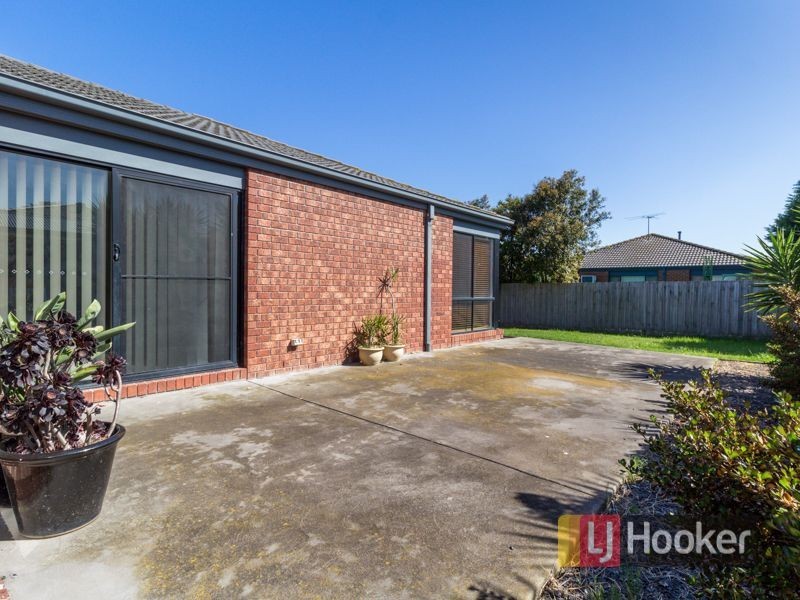 10 Ernest Crescent, Narre Warren South VIC 3805