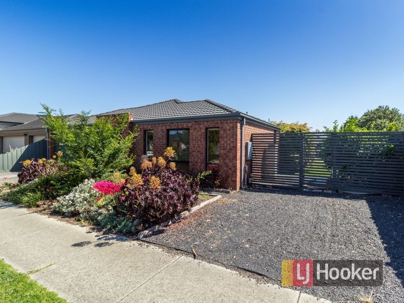 10 Ernest Crescent, Narre Warren South VIC 3805