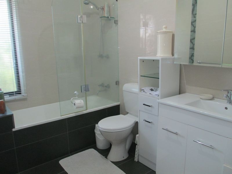 5 Feeney Court, Hampton Park VIC 3976