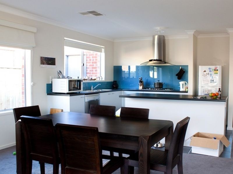 37 Gregson Grove, Lyndhurst VIC 3975