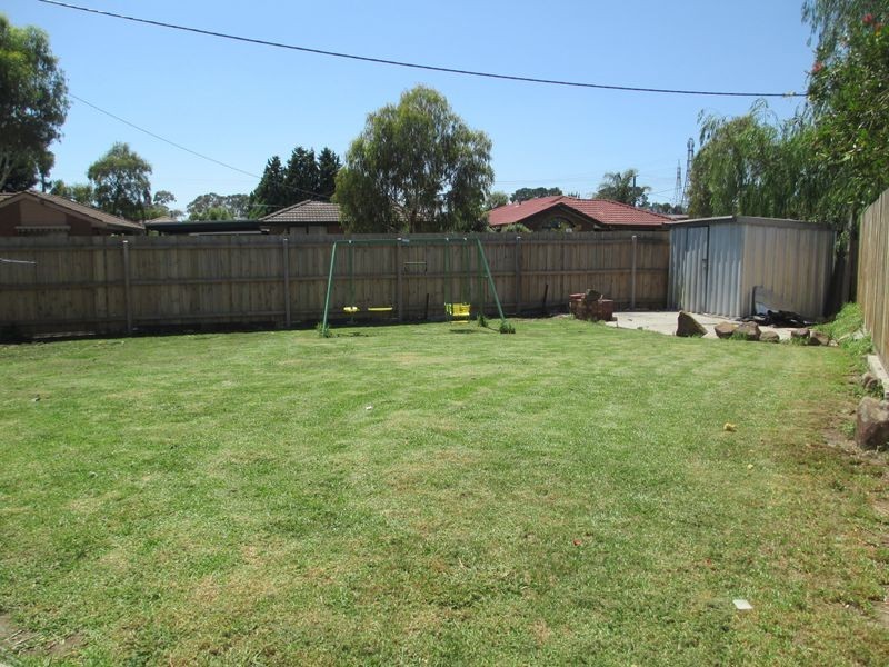 8 Benambra Way, Hampton Park VIC 3976