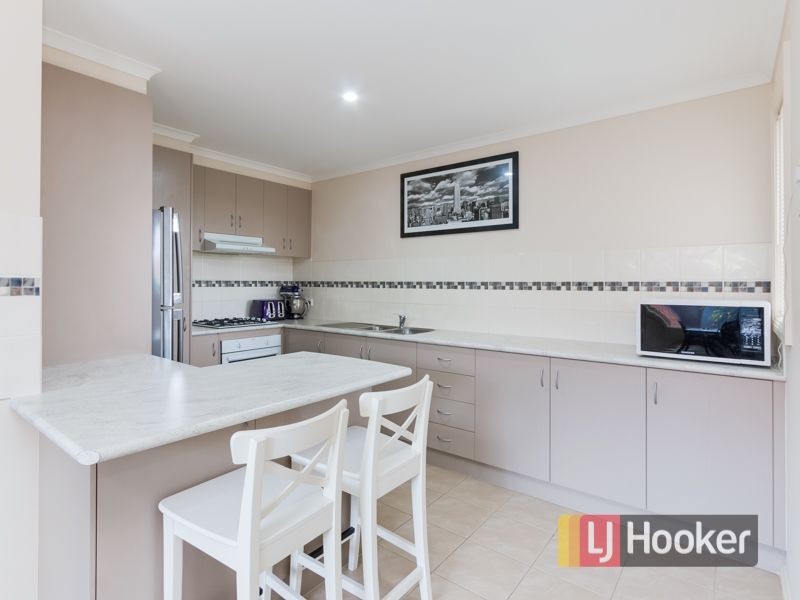 2/7 Barnett Grove, Noble Park VIC 3174
