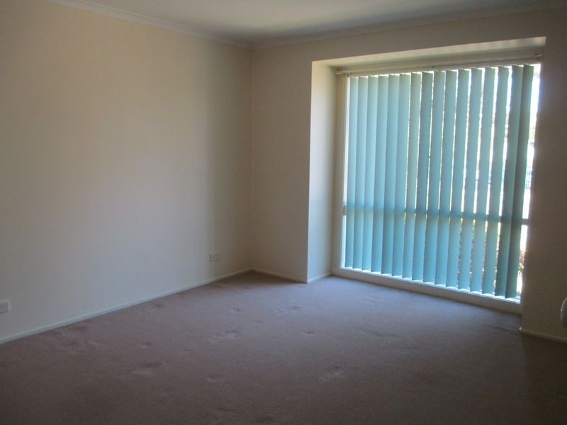 43 Bemersyde Drive, Berwick VIC 3806