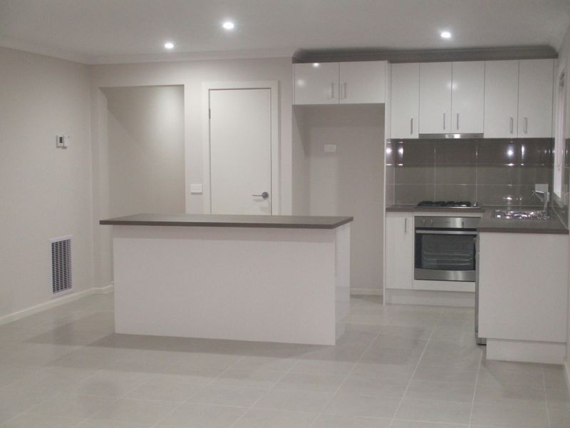 4 Green Gully Road, Clyde VIC 3978