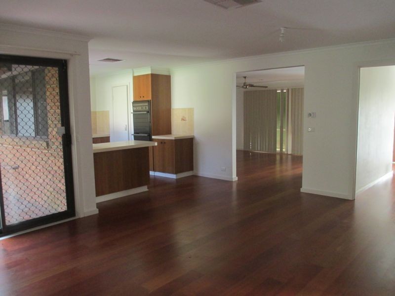 14 Jasper Court, Hampton Park VIC 3976