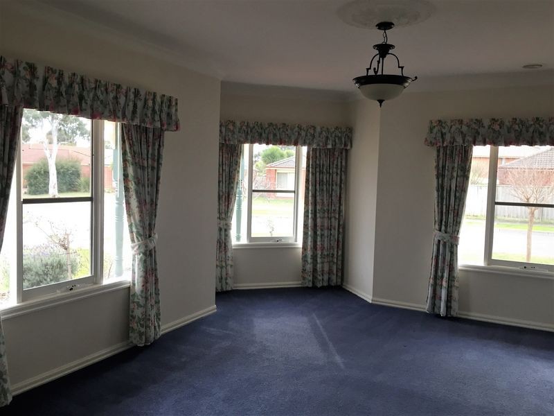 49 Cato Parkway, Lynbrook VIC 3975