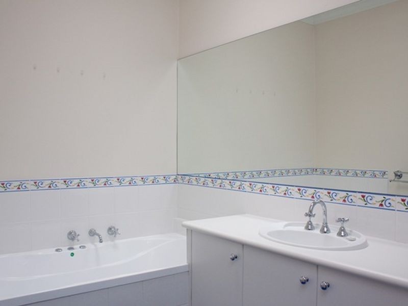 49 Cato Parkway, Lynbrook VIC 3975