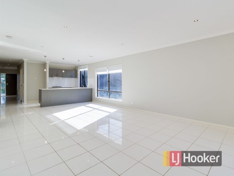 53 Selandra Boulevard, Clyde VIC 3978