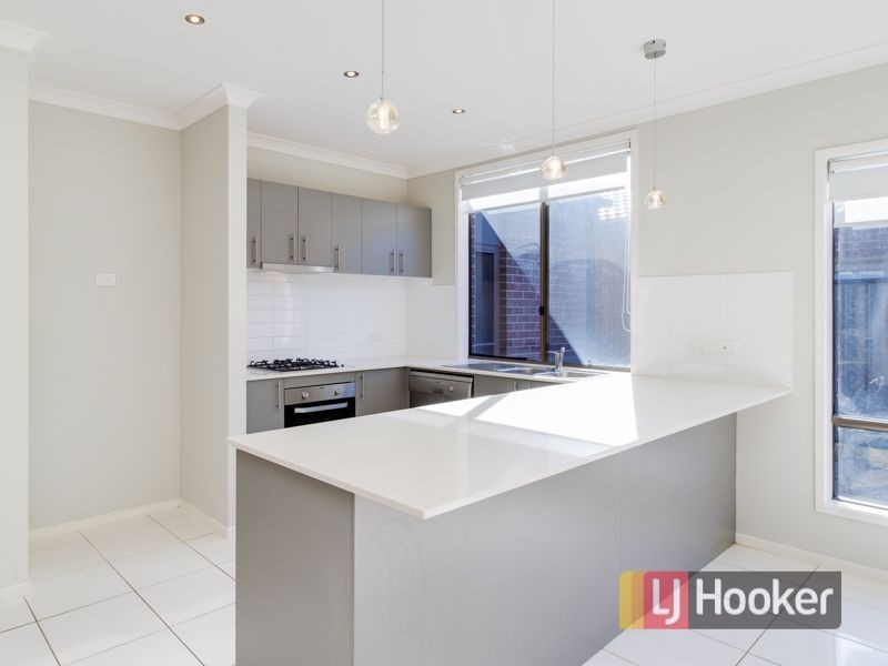 53 Selandra Boulevard, Clyde VIC 3978