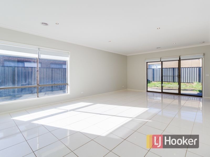 53 Selandra Boulevard, Clyde VIC 3978