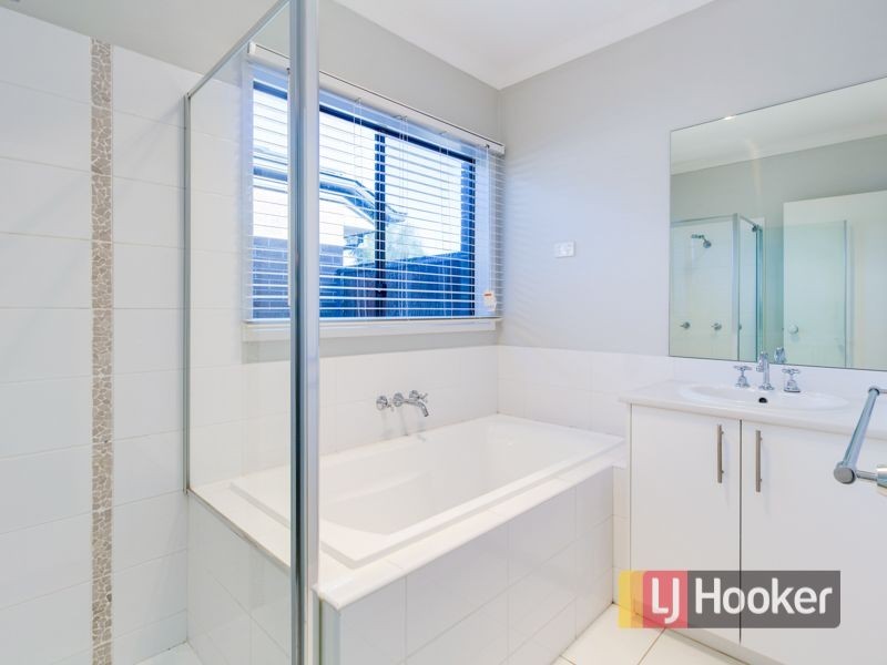 53 Selandra Boulevard, Clyde VIC 3978