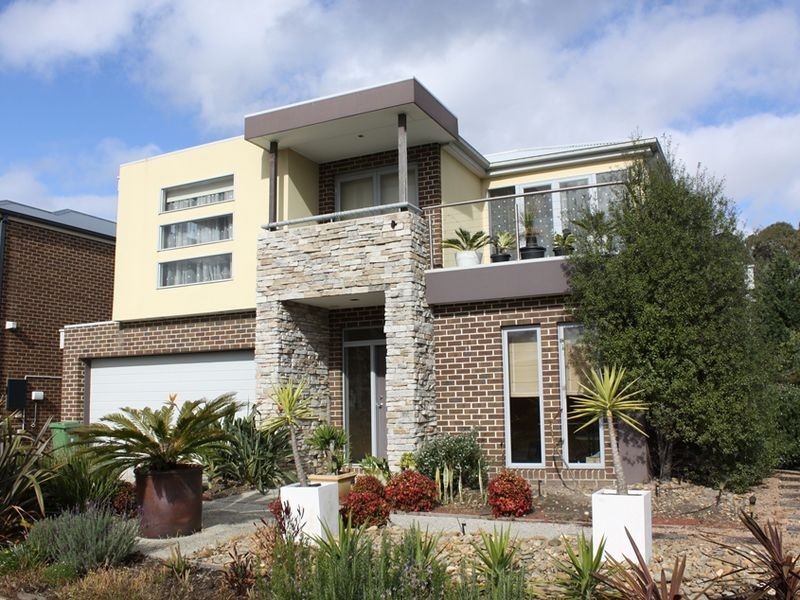 12 Carabeen Way, Lyndhurst VIC 3975