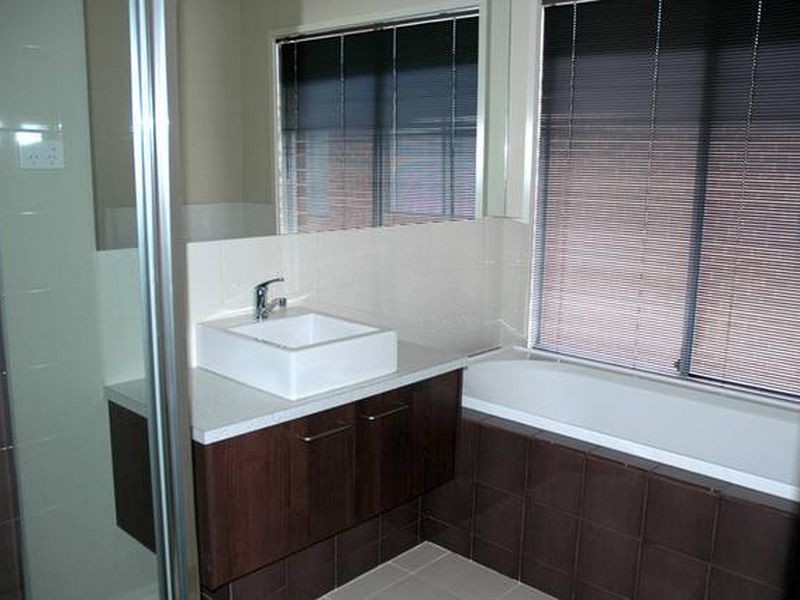 12 Carabeen Way, Lyndhurst VIC 3975