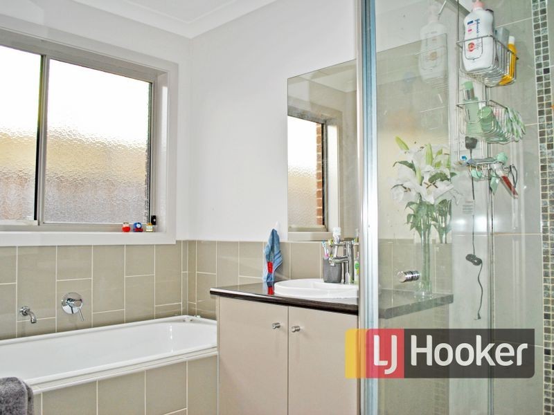 17 Nobel Drive, Cranbourne West VIC 3977