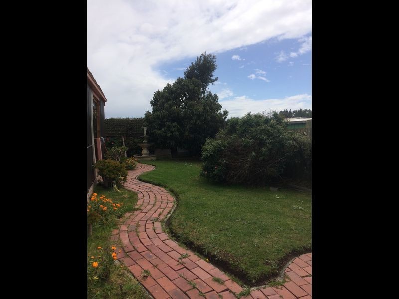 13 Valley View Rise, Hampton Park VIC 3976