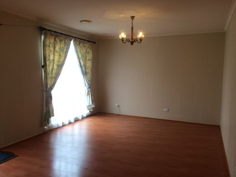 13 Valley View Rise, Hampton Park VIC 3976