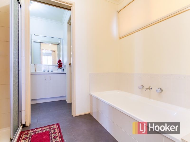 9 Harvey Court, Hampton Park VIC 3976