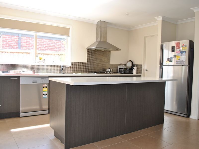 41 Gregson Grove, Lyndhurst VIC 3975