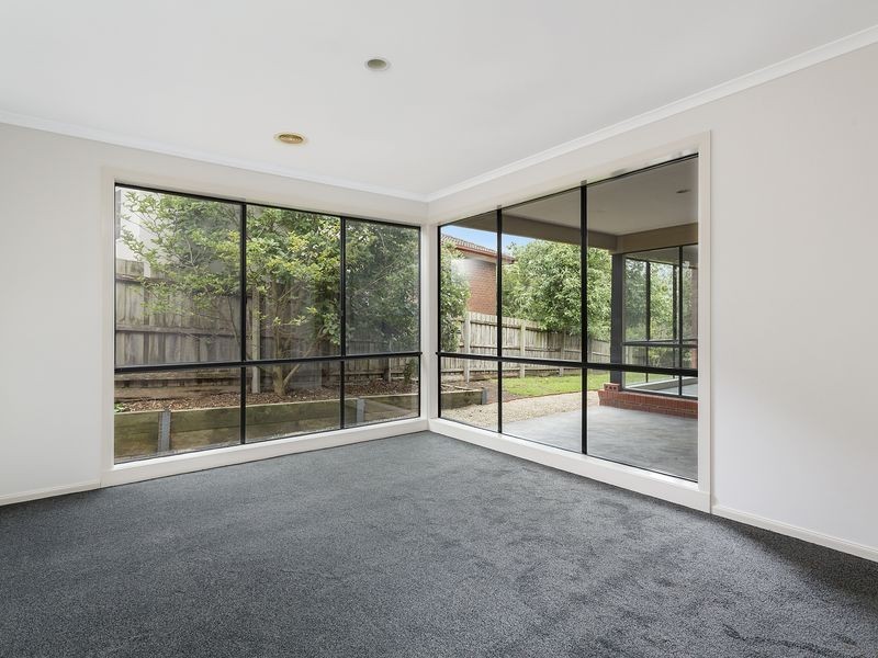 10 Gabrielle Court, Hampton Park VIC 3976