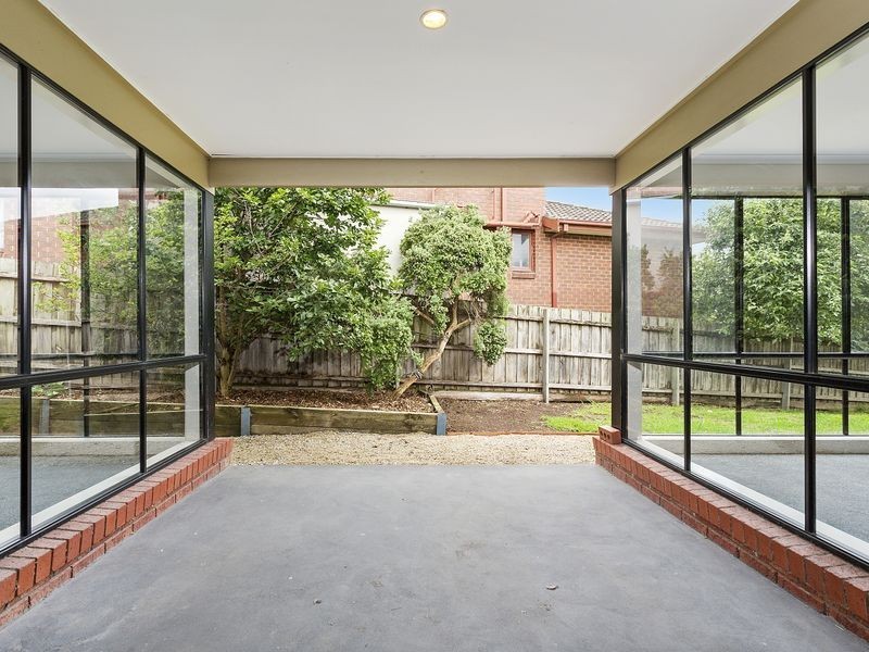 10 Gabrielle Court, Hampton Park VIC 3976