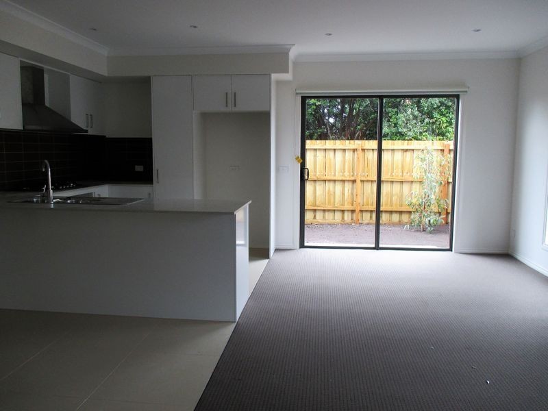 1/33 New Street, Dandenong VIC 3175