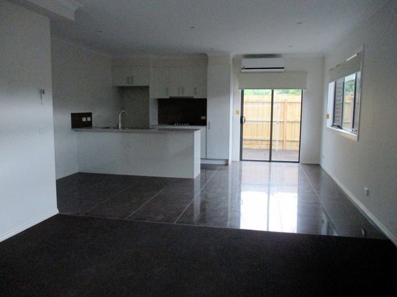 8/33 New Street, Dandenong VIC 3175