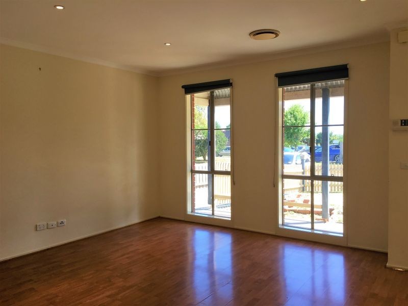 18 The Ridge, Hampton Park VIC 3976