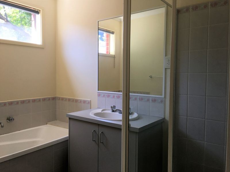 18 The Ridge, Hampton Park VIC 3976