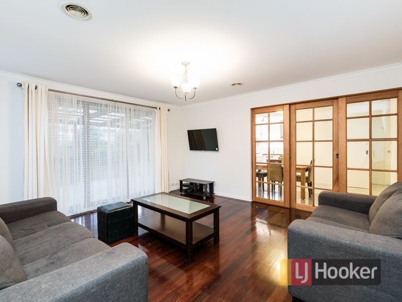 5 Joel Way, Hampton Park VIC 3976