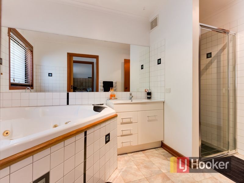 65 Olive Road, Hampton Park VIC 3976