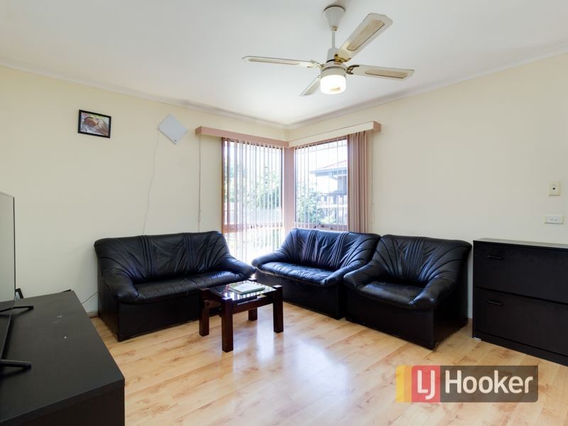 11 Isaac Edey Place, Hampton Park VIC 3976