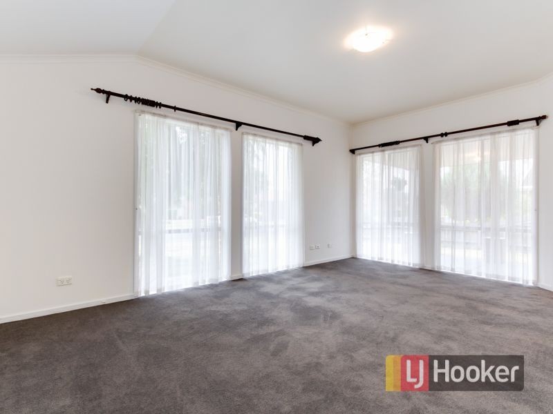 29 Kellett Street, Cranbourne North VIC 3977