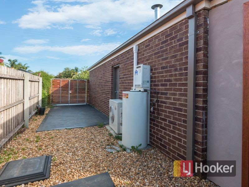 72 Greenvalley Crescent, Hampton Park VIC 3976