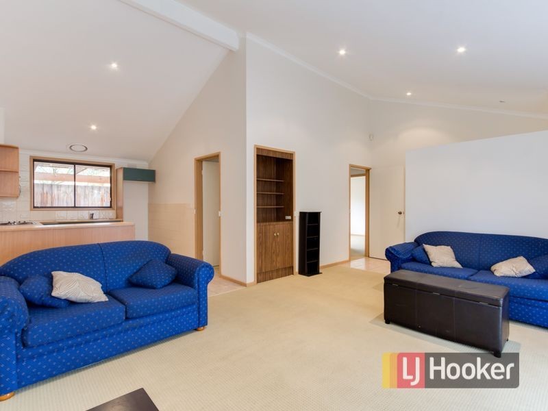 Unit 25/20 Somerville Road, Hampton Park VIC 3976