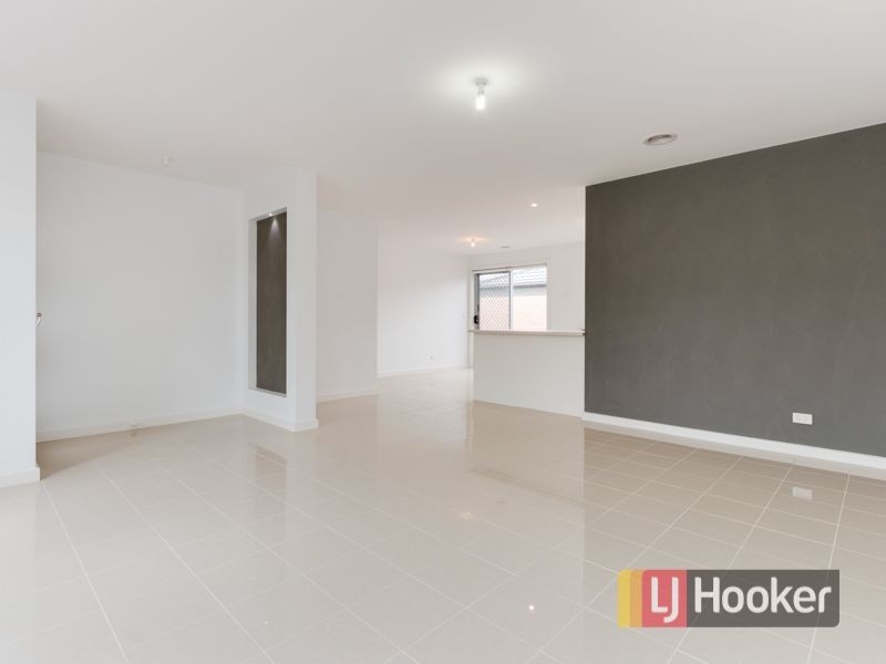 5. Emma Close, Drouin VIC 3818