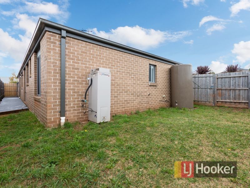 5. Emma Close, Drouin VIC 3818