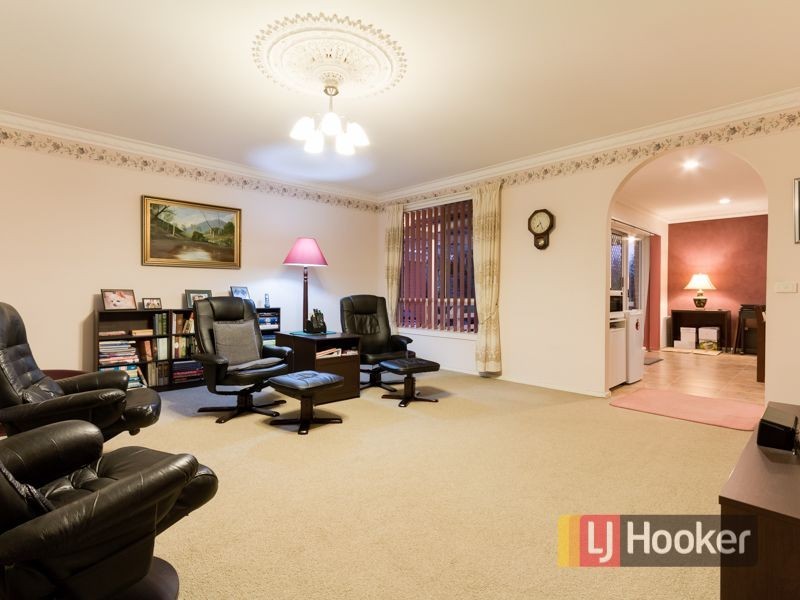 71 Leopold Crescent, Hampton Park VIC 3976