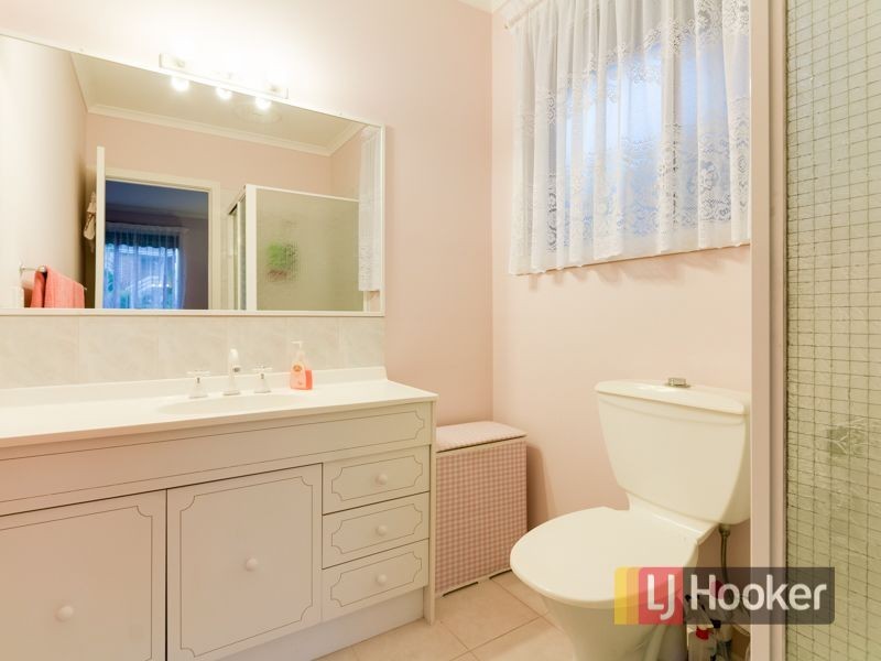 71 Leopold Crescent, Hampton Park VIC 3976