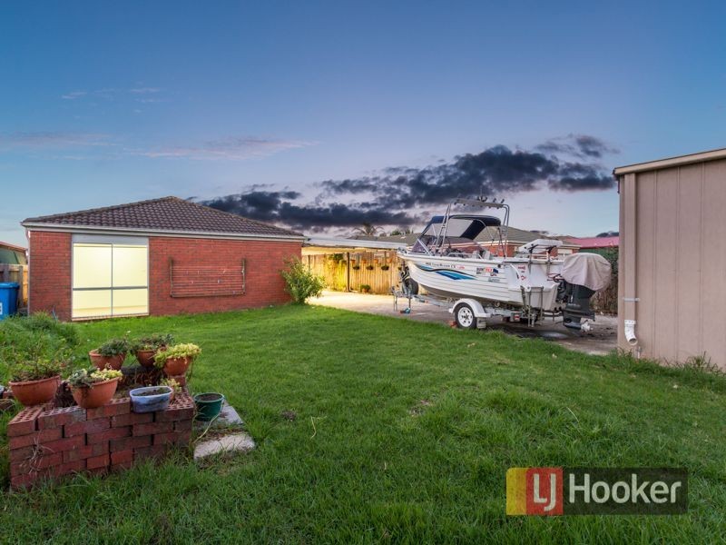 81 Raisell Road, Cranbourne West VIC 3977