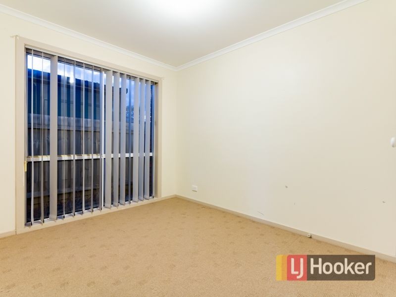 81 Raisell Road, Cranbourne West VIC 3977