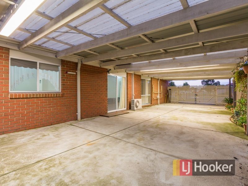 81 Raisell Road, Cranbourne West VIC 3977
