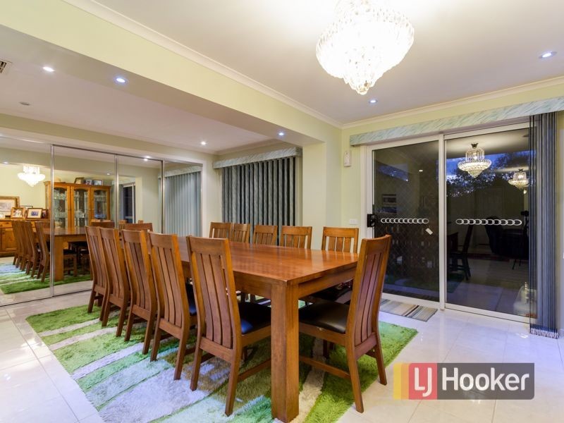 16 Canterbury Close, Narre Warren VIC 3805