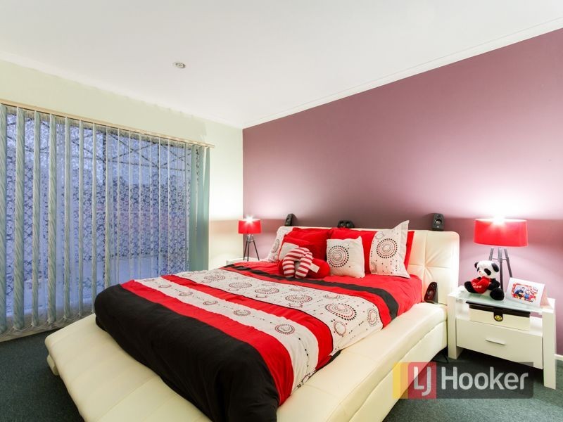 16 Canterbury Close, Narre Warren VIC 3805